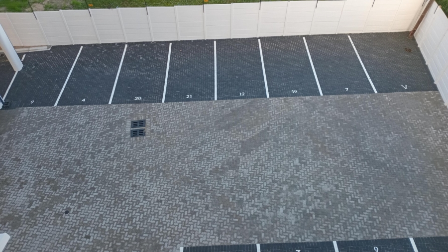 1 Bedroom Property for Sale in Table View Western Cape